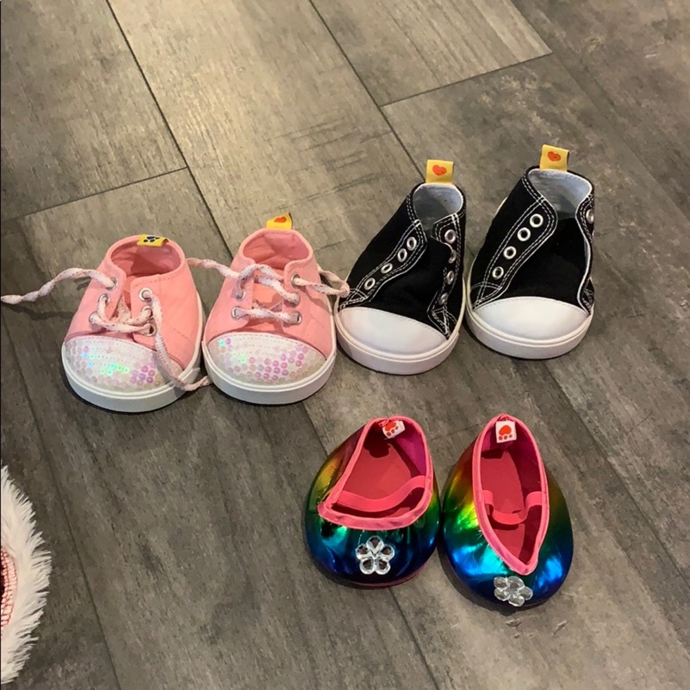 3 pairs of build a bear shoes